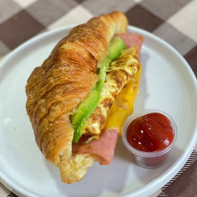 Croissant huevo