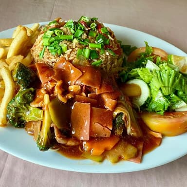 Combo#2 Arroz Cantonés + Chop Suey