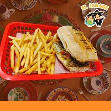 COMBO TORTA + PAPAS + BEBIDA