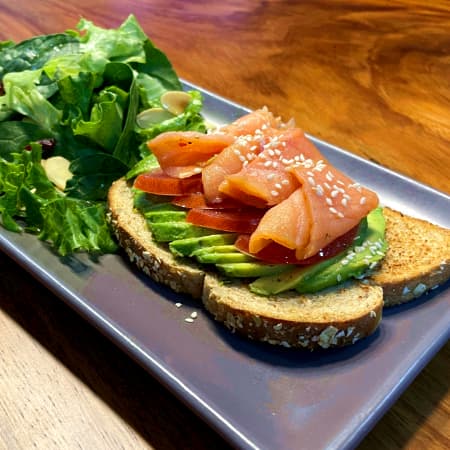 AVOCADO-SALMON TOAST