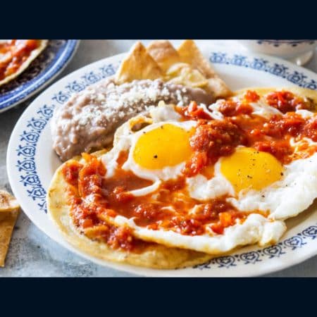 HUEVOS RANCHEROS