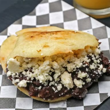 Arepa Domino