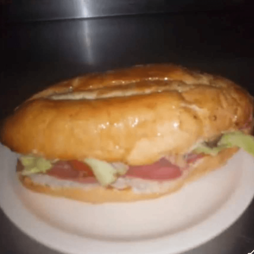 2 Sándwiches Italianos + Refresco 1.5 lt