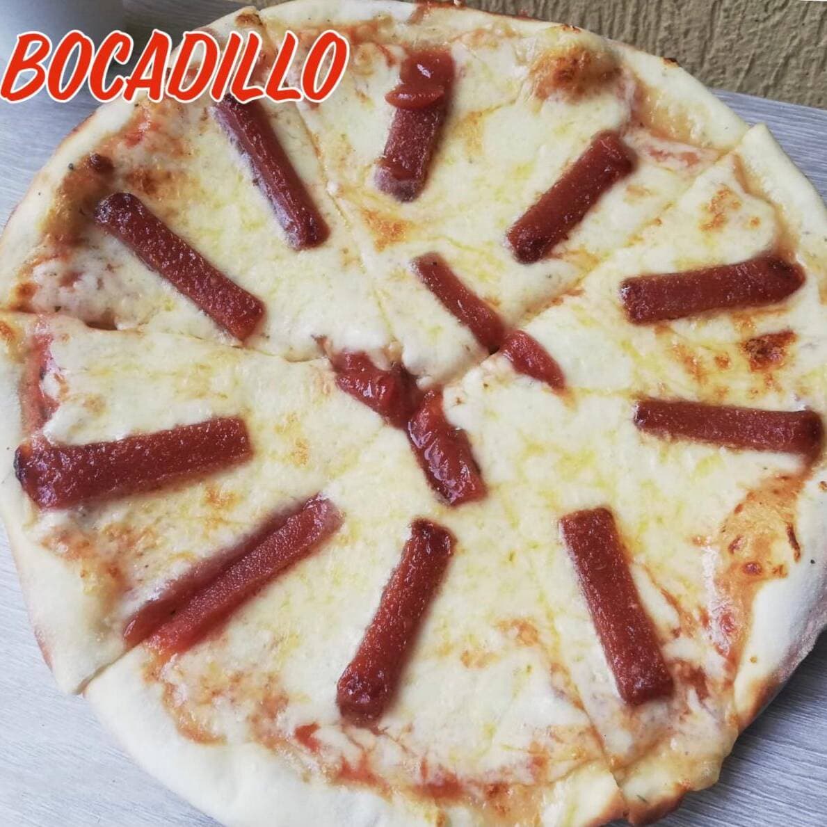 Pizza Tradicional Bocadillo