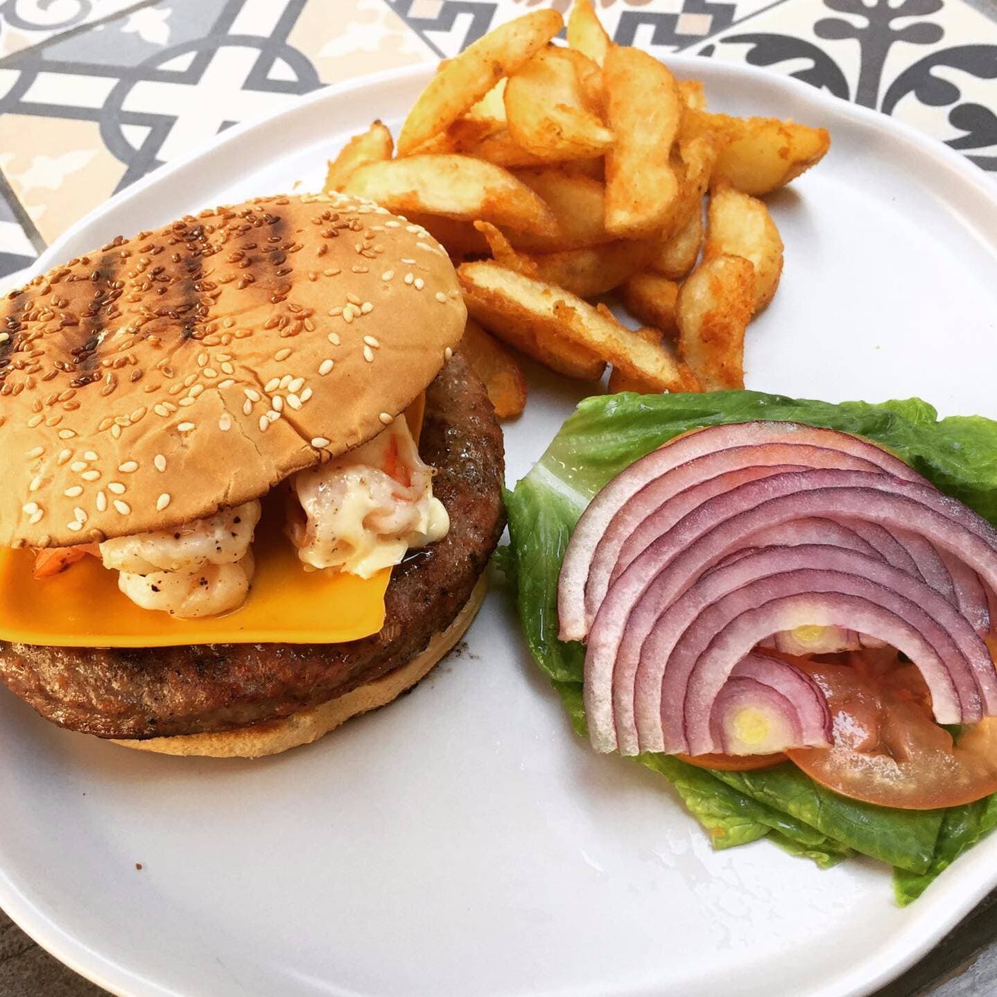 Hamburguesa Mar y Tierra