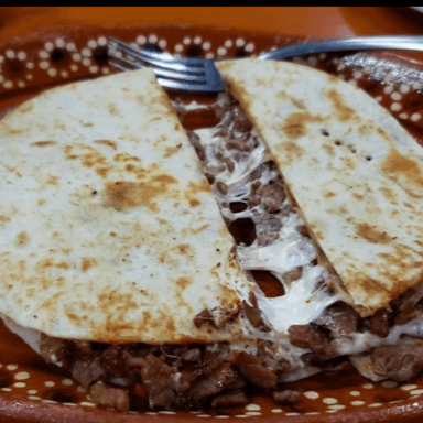 Gringa con Carne al Carbón