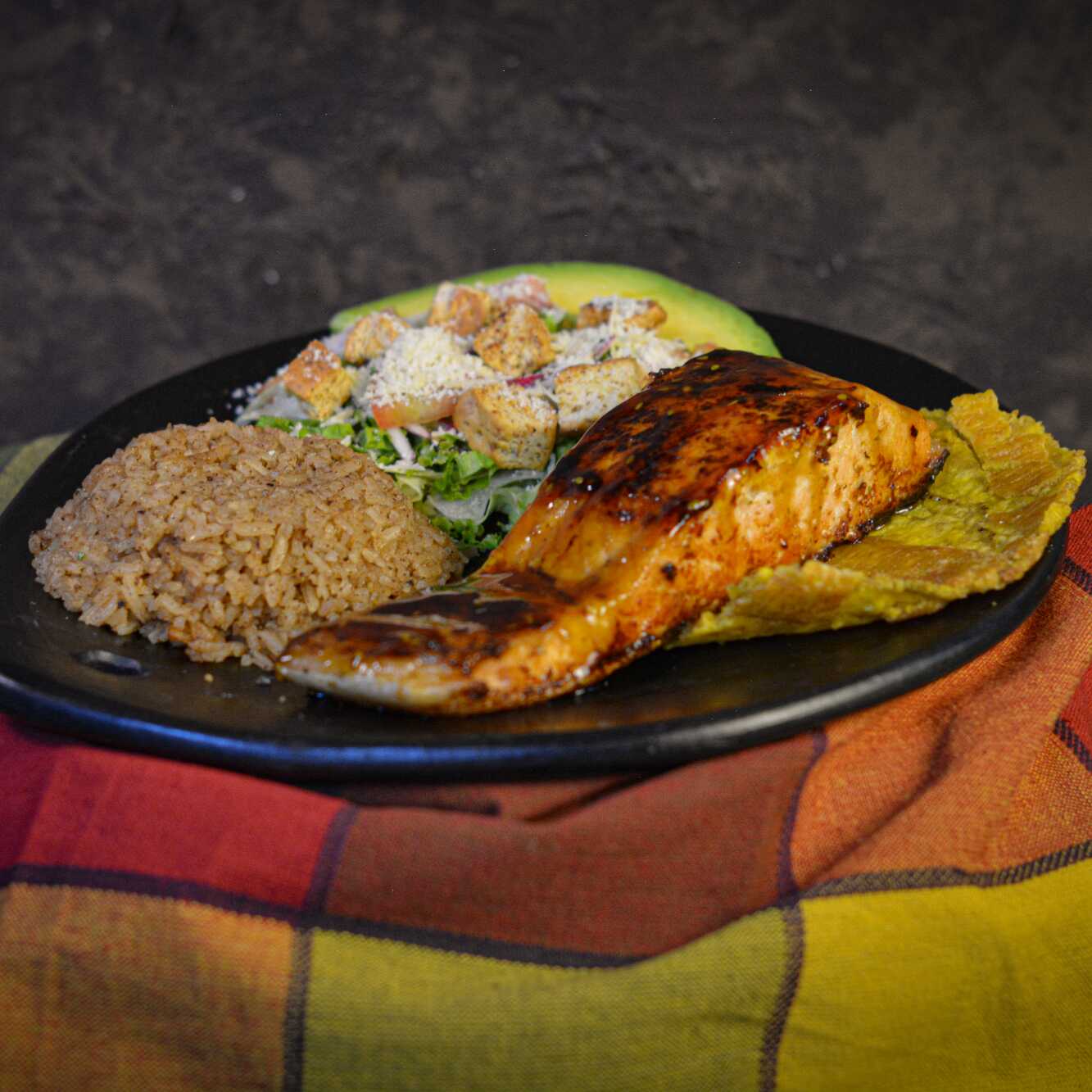 SALMON A LA PARRILLA