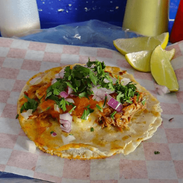Taco de Birria con Queso