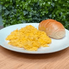 Huevos al Gusto con Pan