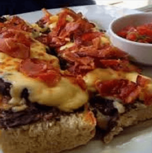 Molletes Tocino