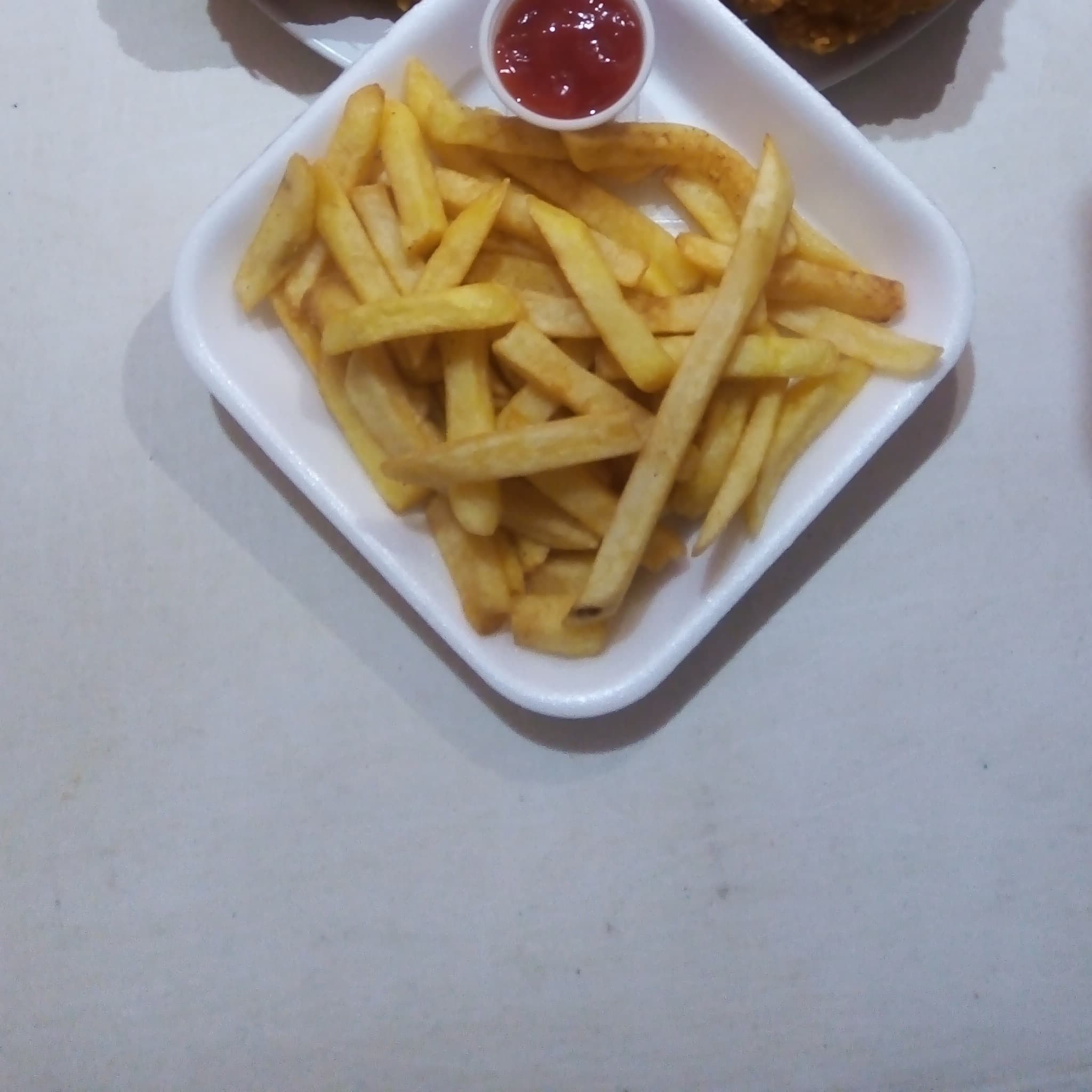 Orden de Papas 200 Gms catsup, aderezo chipotle