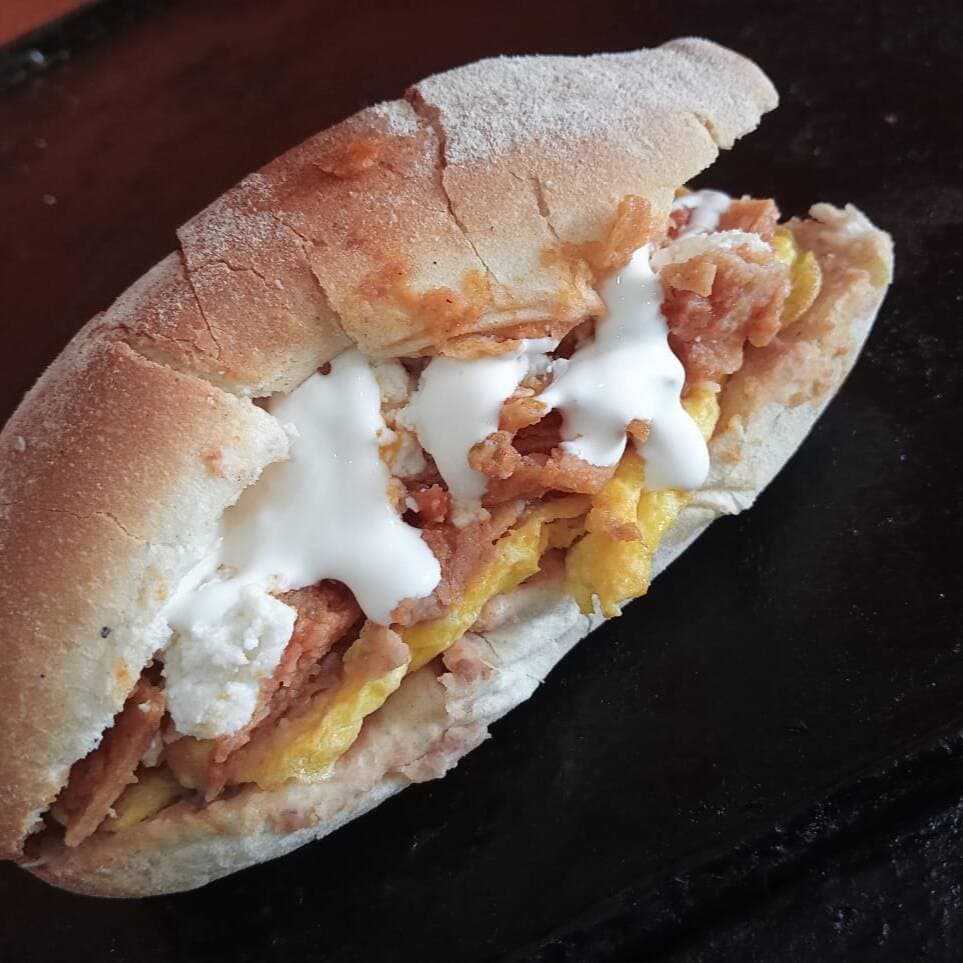 Torta de Chilaquiles