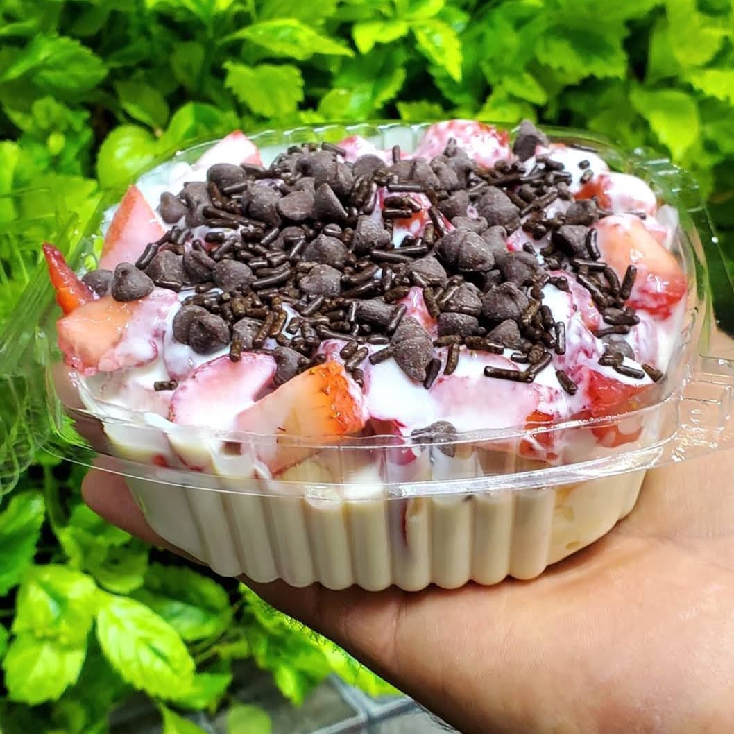 1/2 Litro de fresas con crema