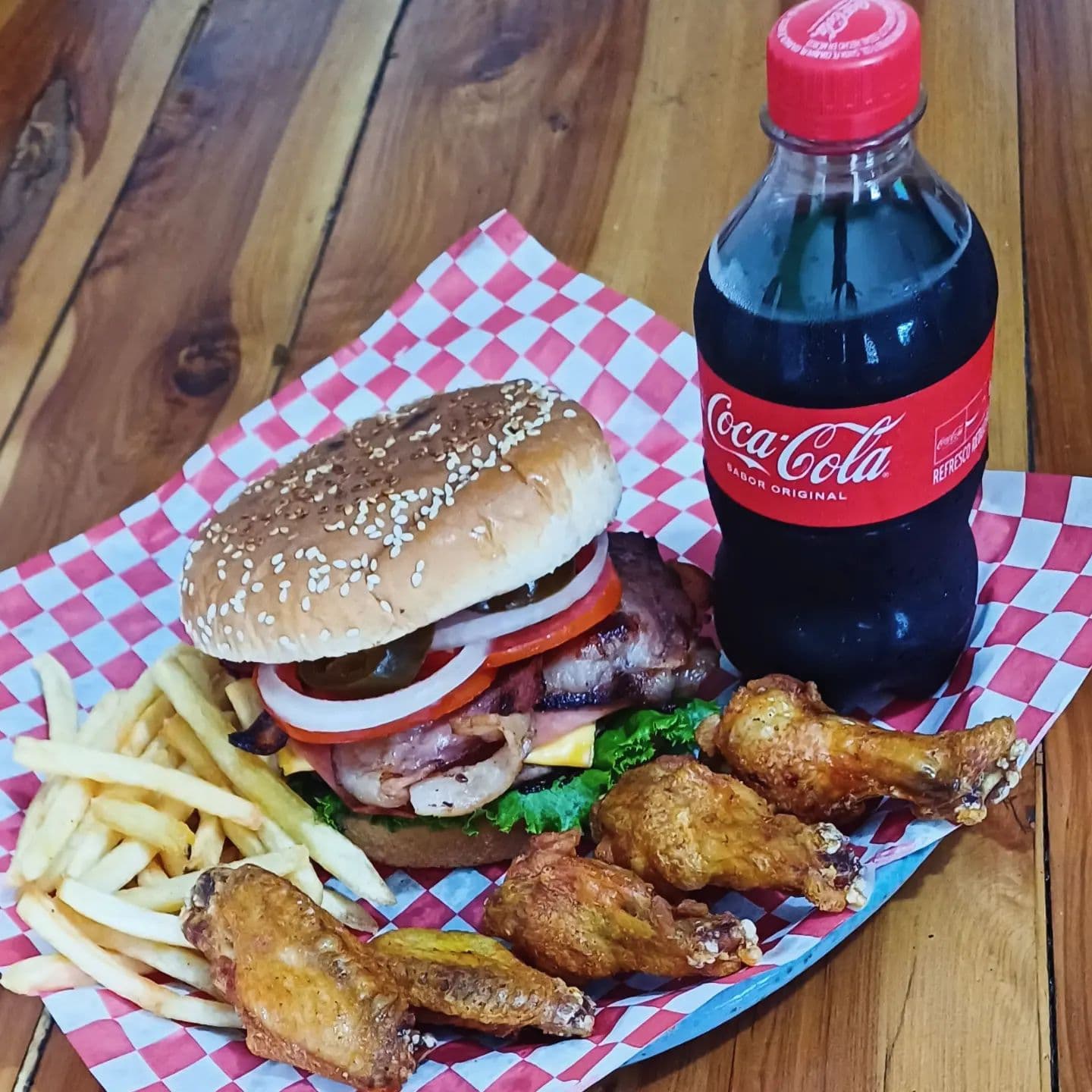 Paquete-llenes Ham. Tocino+ Papas+ Refresco