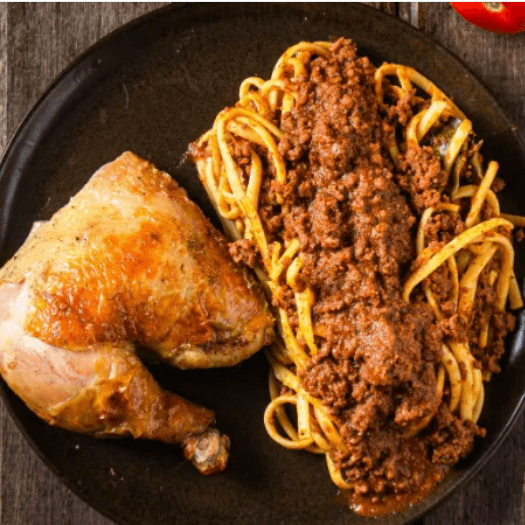 1/4 Pollo Brasa con Tallarines Rojos
