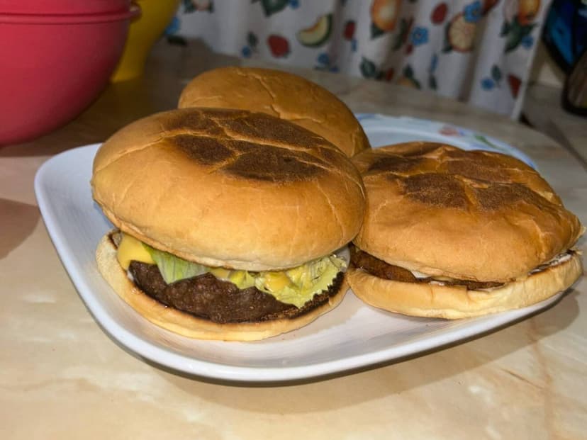 Husky Burger