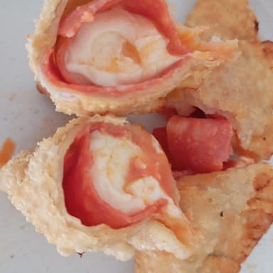 EMPANADA DE PIZZA