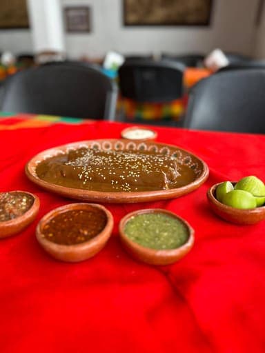 Enmoladas (4 pz)
