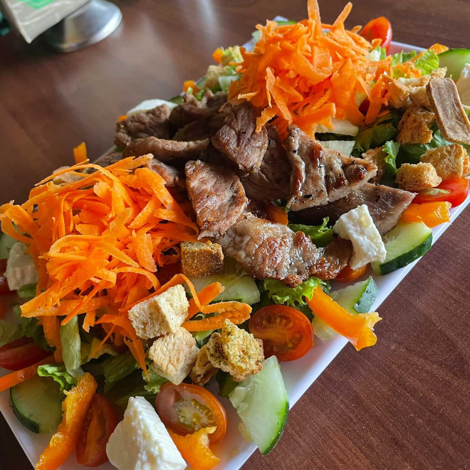 ENSALADA DE LA CASA CON RES