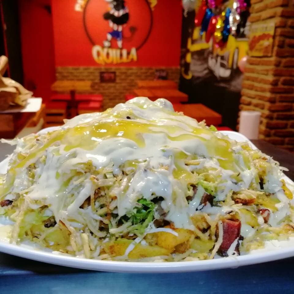 Salchipapa Llanera + Gaseosa Postobón 400ml