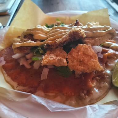 Costra de Costilla en Salsa Morita