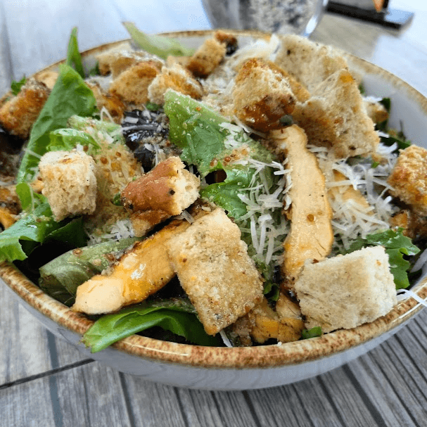 Ensalada Cesar con Pollo