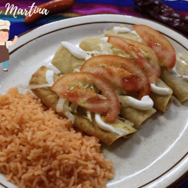 Flautas de Carne deshebrada