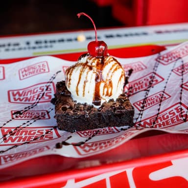 Brownie con Helado