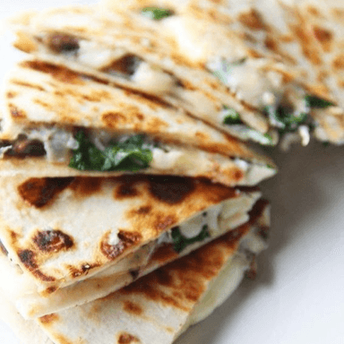 Quesadilla Acompañada