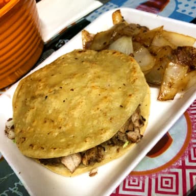 QUESADILLA DE MAIZ
