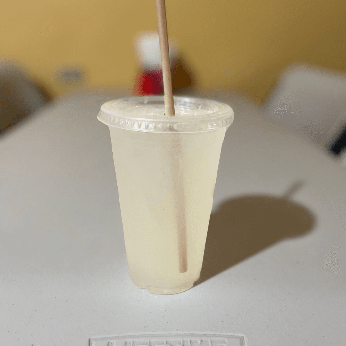 Agua De Limon Mediana