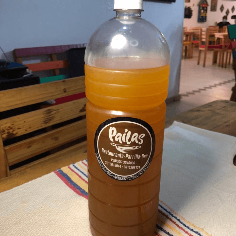 Jarra de Agua de Panela con Limón