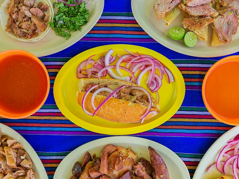 Tortas Ahogadas Las Originales "El Güero"