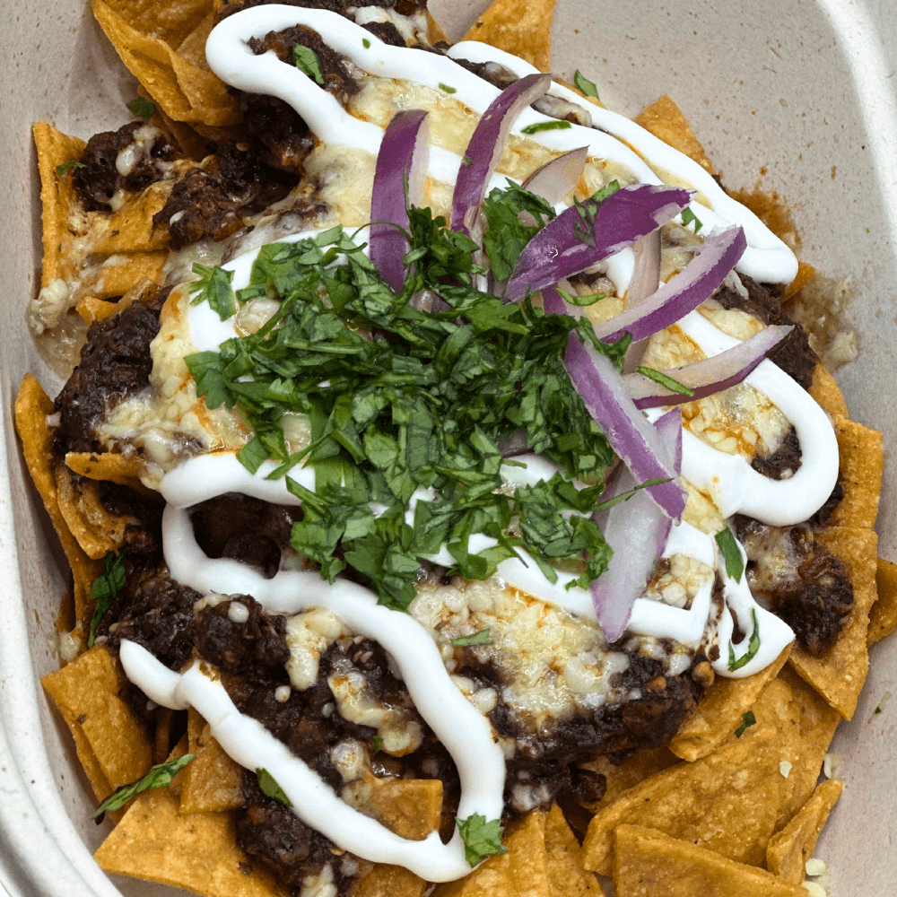 Chilaquiles en Salsa de Cacahuate
