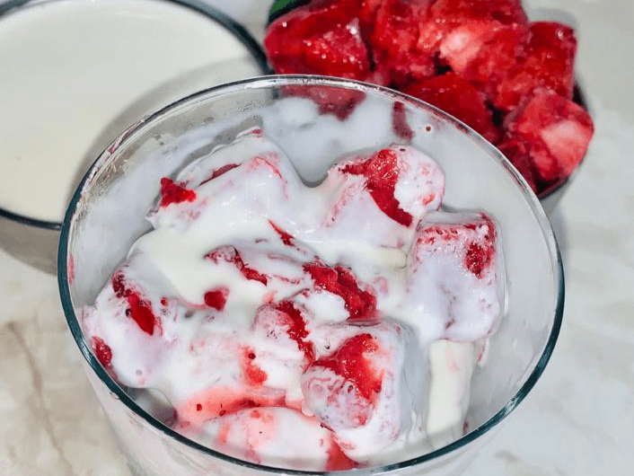 FRESAS CON CREMA CHICA