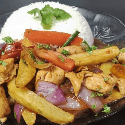 Pollo Saltado
