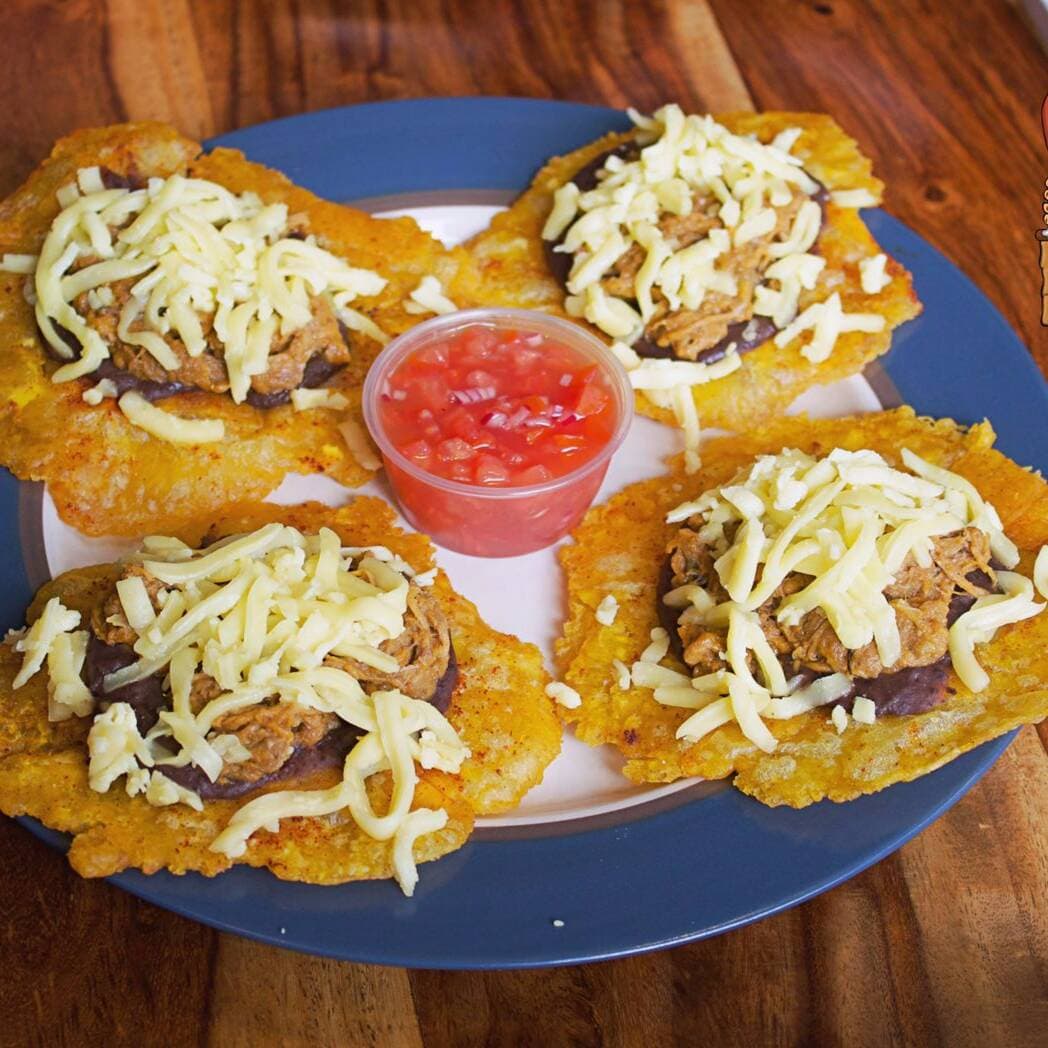Patacones con  Carne