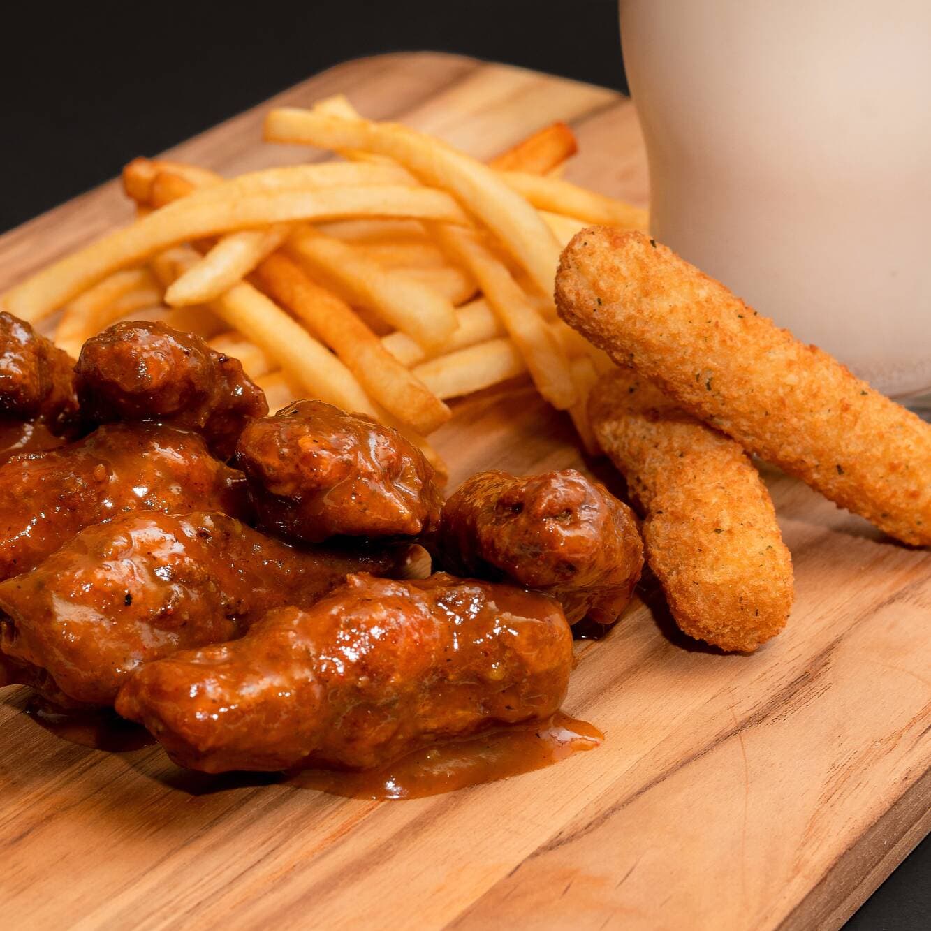 "Combo Wings & Chill"