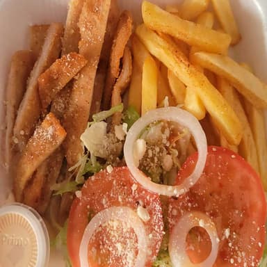Milanesa con Papas y Ensalada
