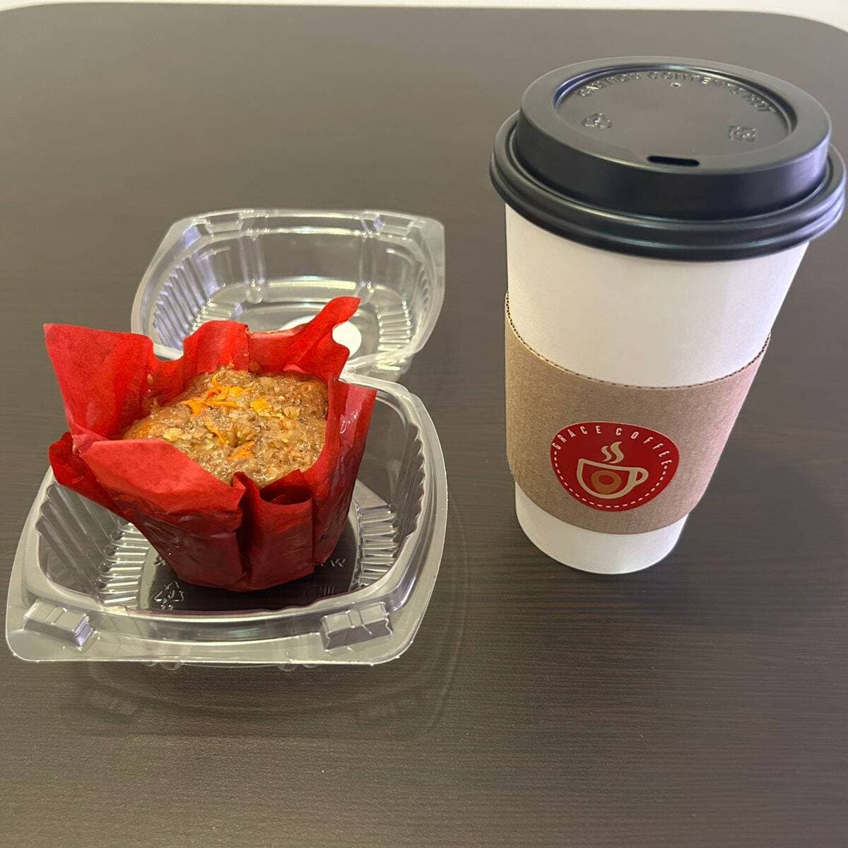 MUFFIN DE ZANAHORIA CON CAFE