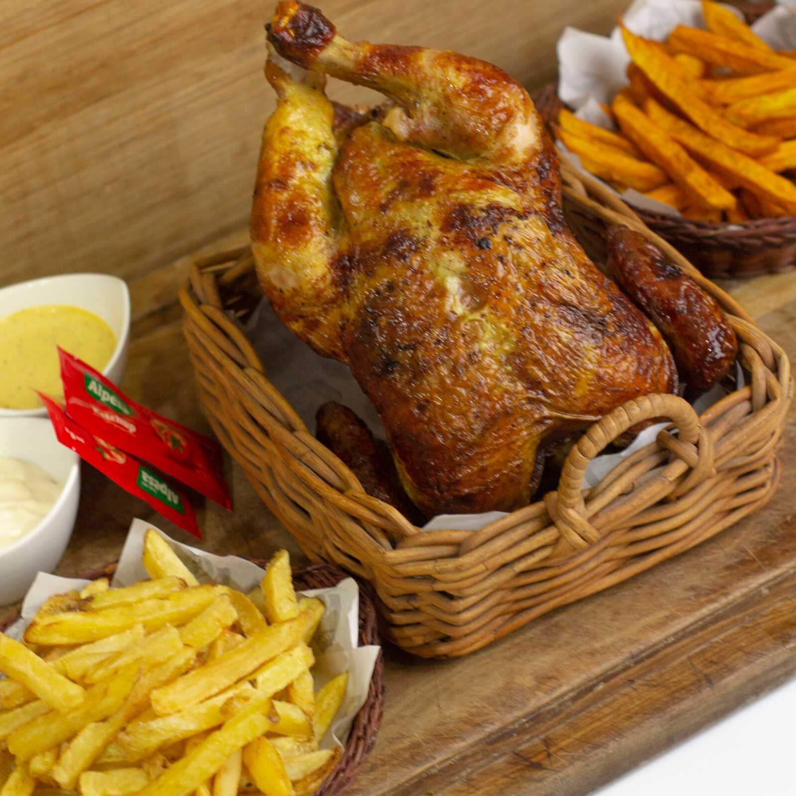 Combo 1 Pollo a la Brasa con Papas y Camote