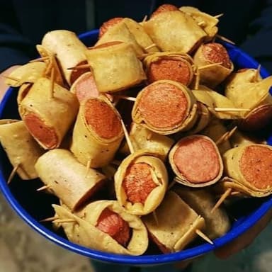 Salchitacos
