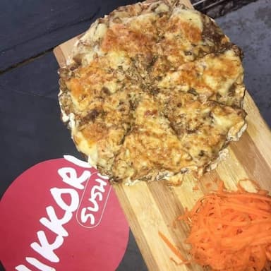 Sushi pizza