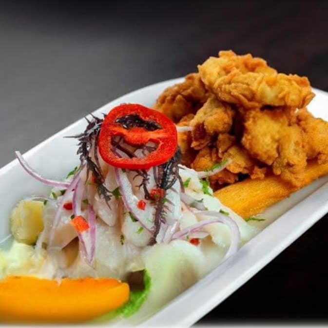 Dúo: Ceviche de Pescado + Chicharrón de Pescado