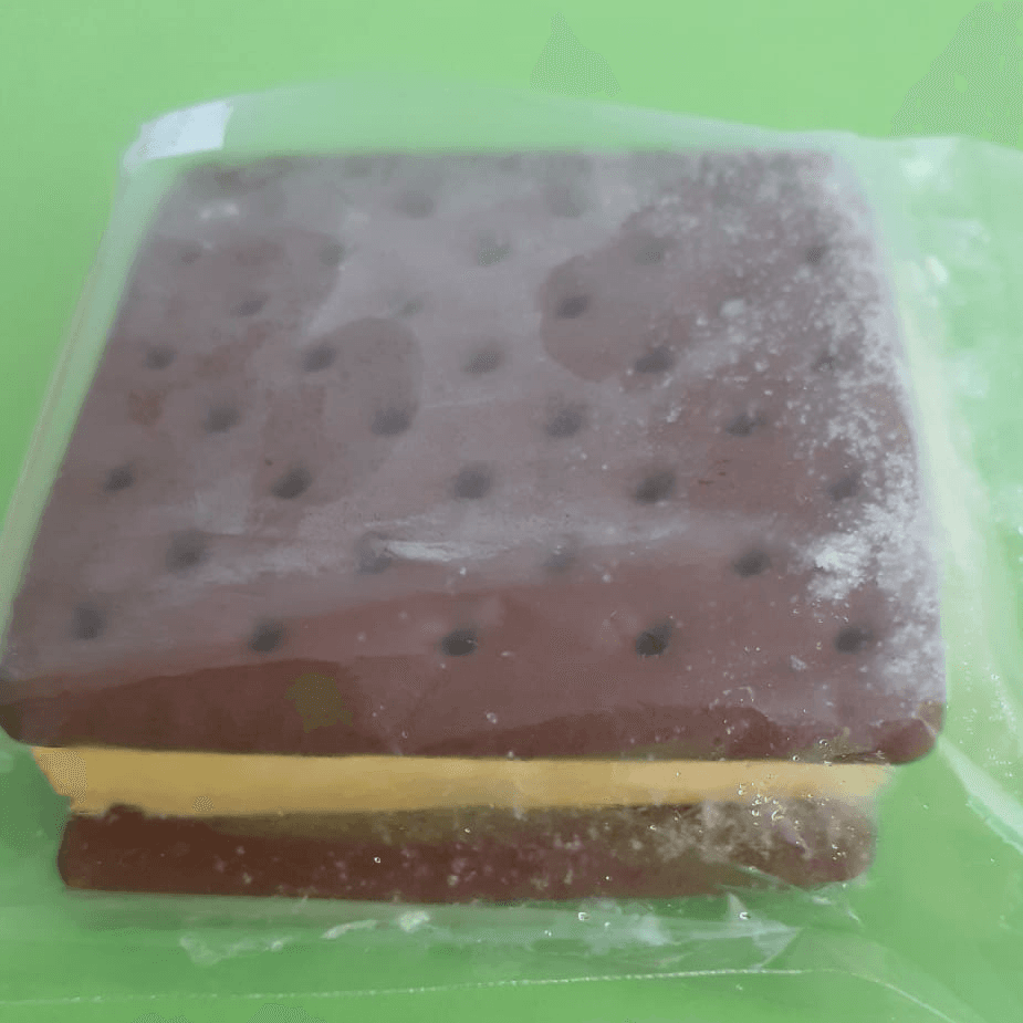 SANDWICH DE HELADO SABOR VAINILLA