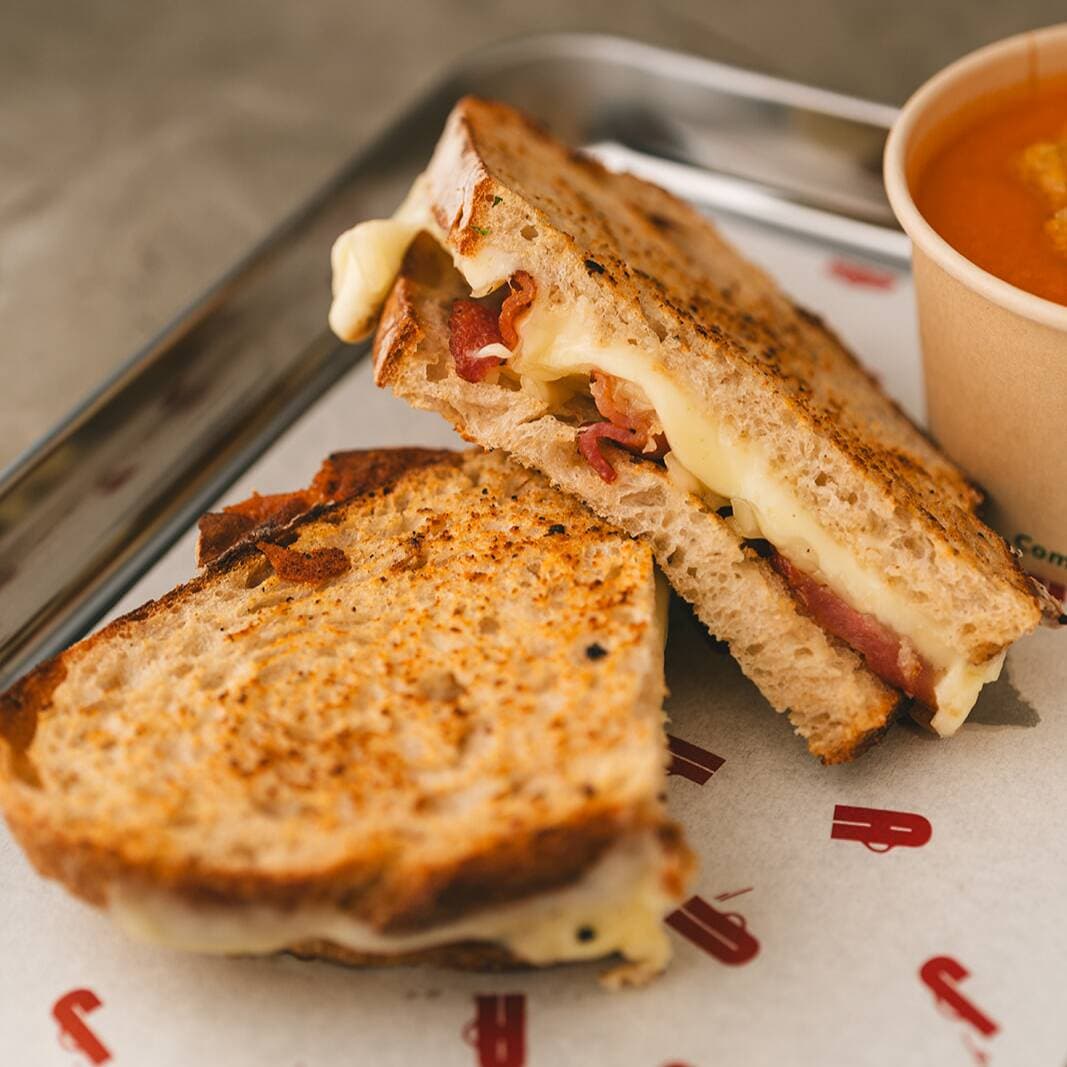 Grilled Cheese Sandwich + 5 Oz. Sopa de Tomate