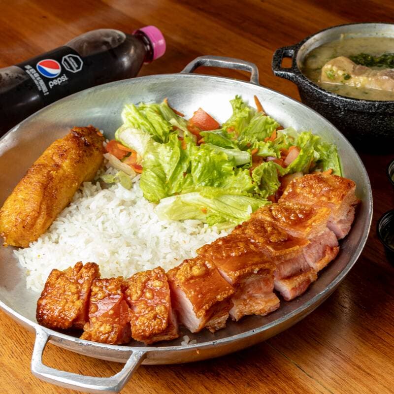 Totiao Pa 1 + Sancocho + Bebida