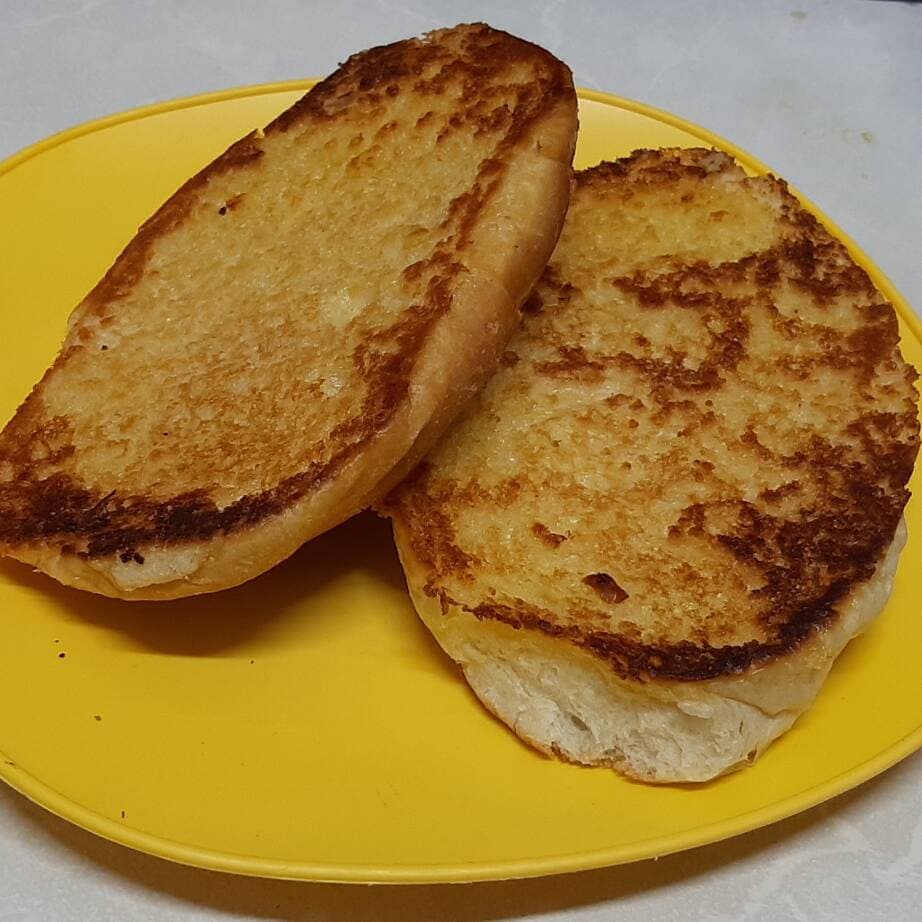 Pan con Mantequilla