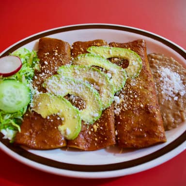 Orden de Enchiladas Rojas (3 Piezas)