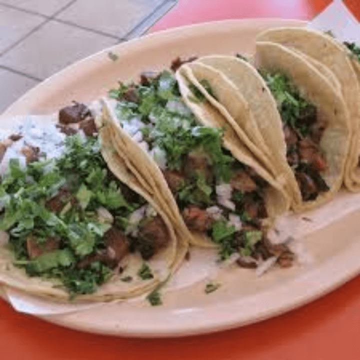 TACO DE MACIZA CON QUESO